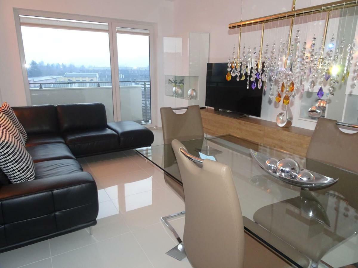 Apartament Francesca Apartment Brasov Ngoại thất bức ảnh